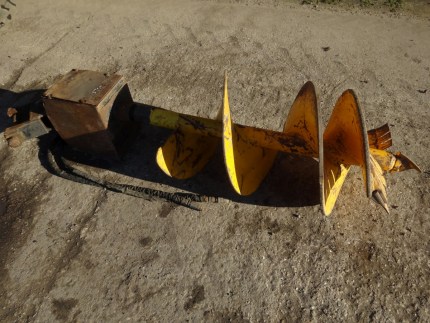 Lowe Post Hole Borer