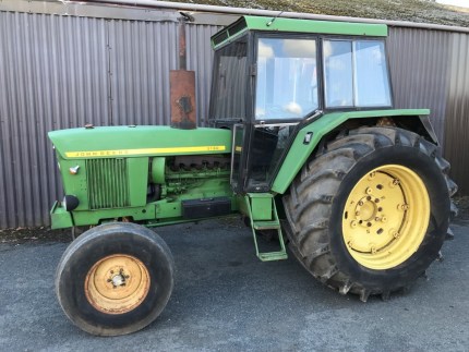 John Deere 3130