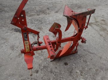Single furrow plough