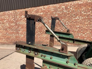 Miles Mole Drainer