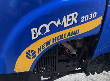 New Holland Boomer 2030