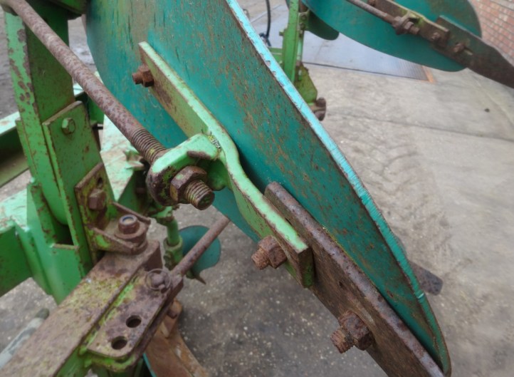 Dowdeswell DP7