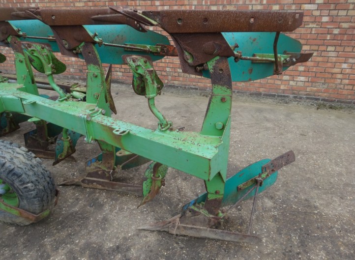Dowdeswell DP7