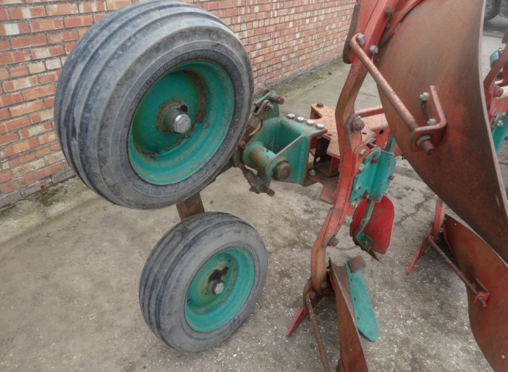 Kverneland LO-85-300