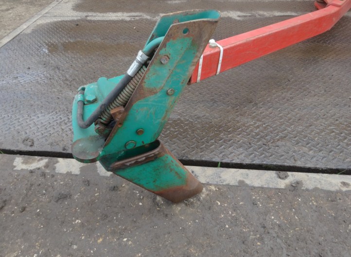 Kverneland Press Arm