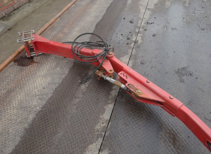 Kverneland Press Arm