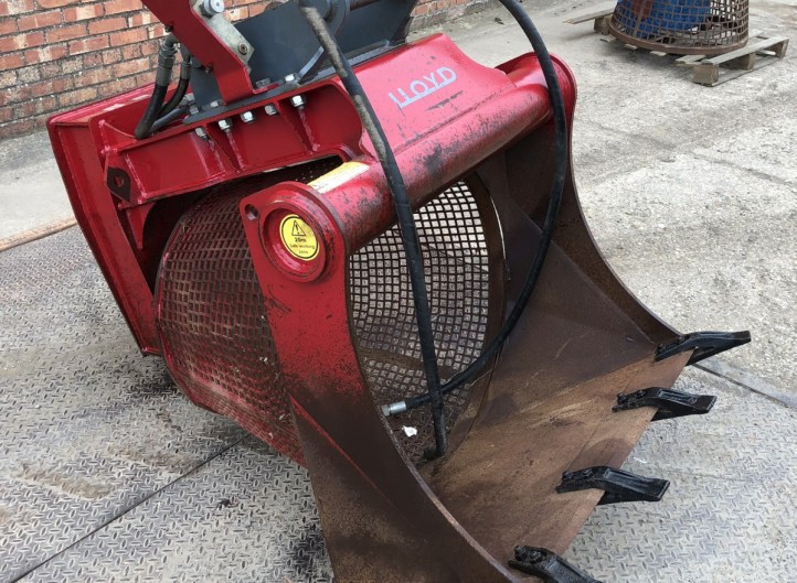 Lloyd Rotary Screening Bucket