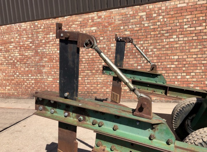 Miles Mole Drainer