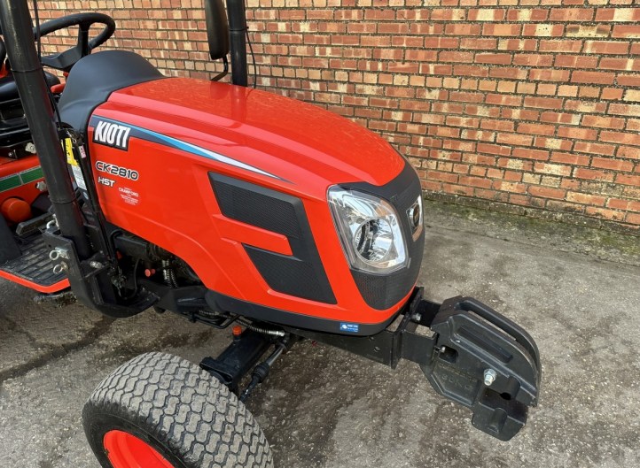 Kioti 2810