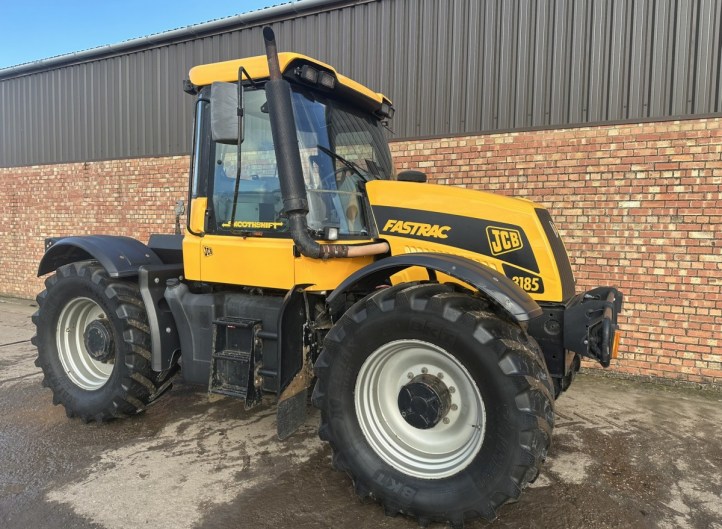 JCB 3185