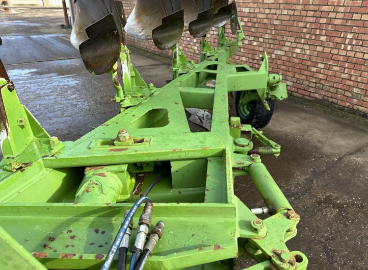 Dowdeswell DP120S