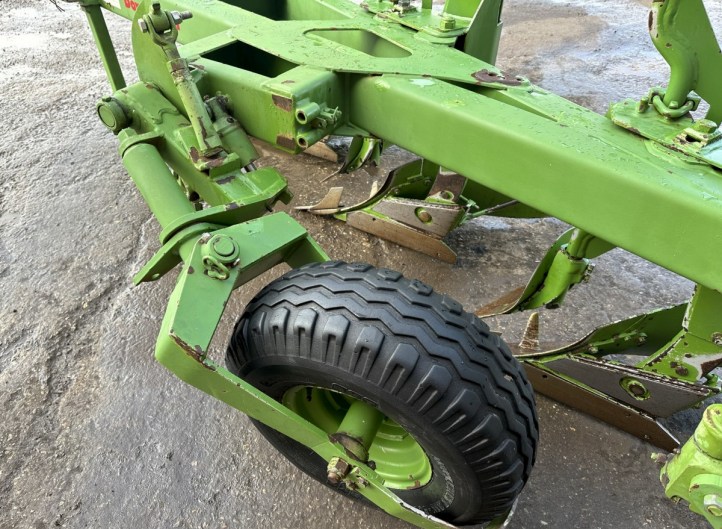 Dowdeswell DP120S