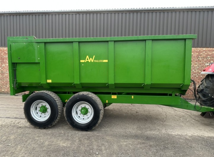 A W Trailer