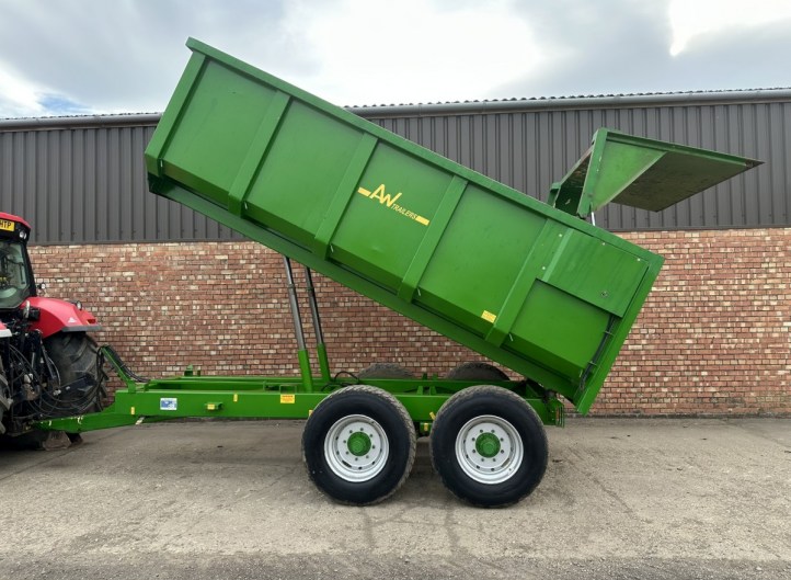 A W Trailer