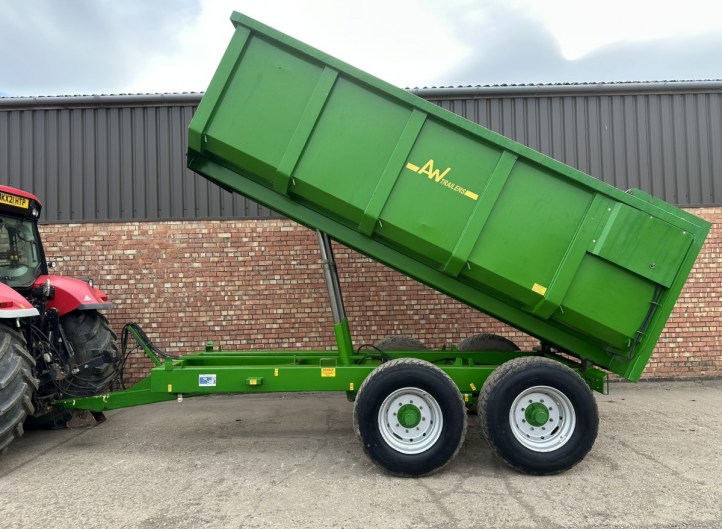 A W Trailer