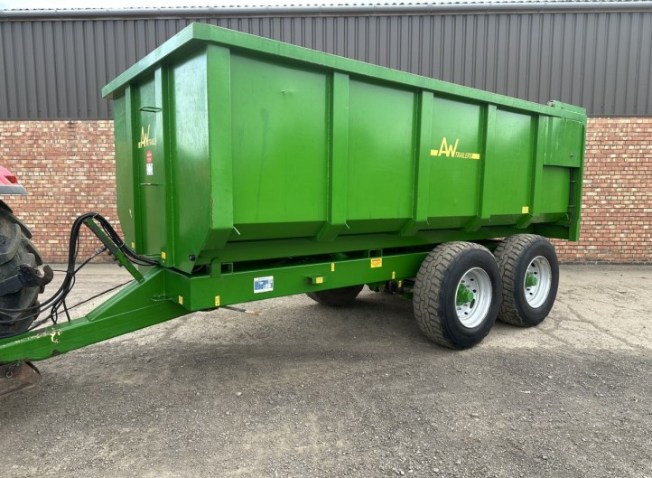 A W Trailer