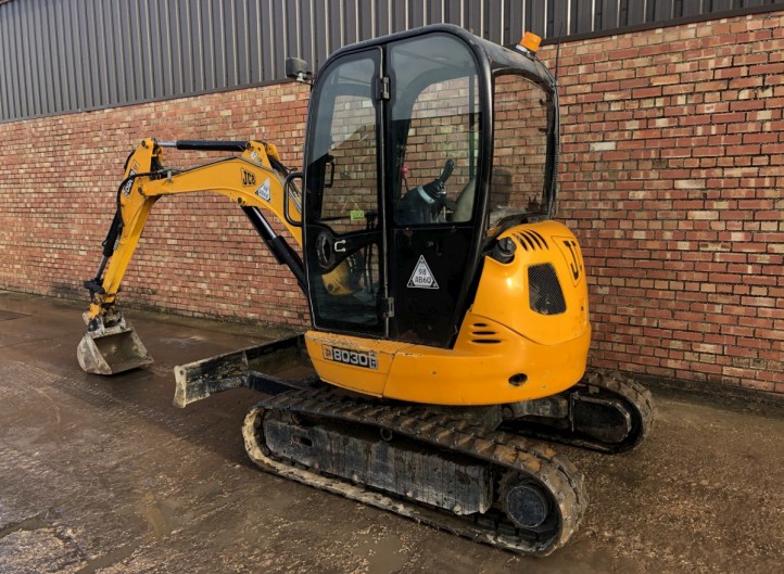 JCB 8030