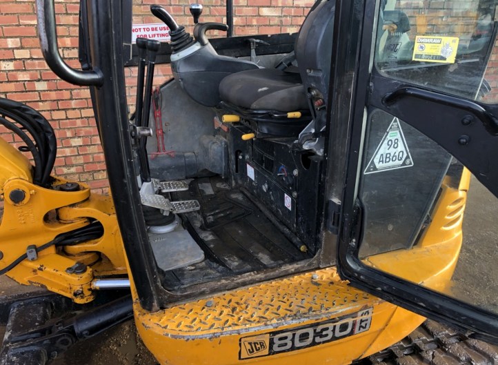 JCB 8030